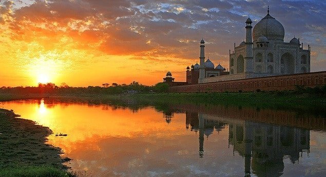 visit taj mahal from delhi